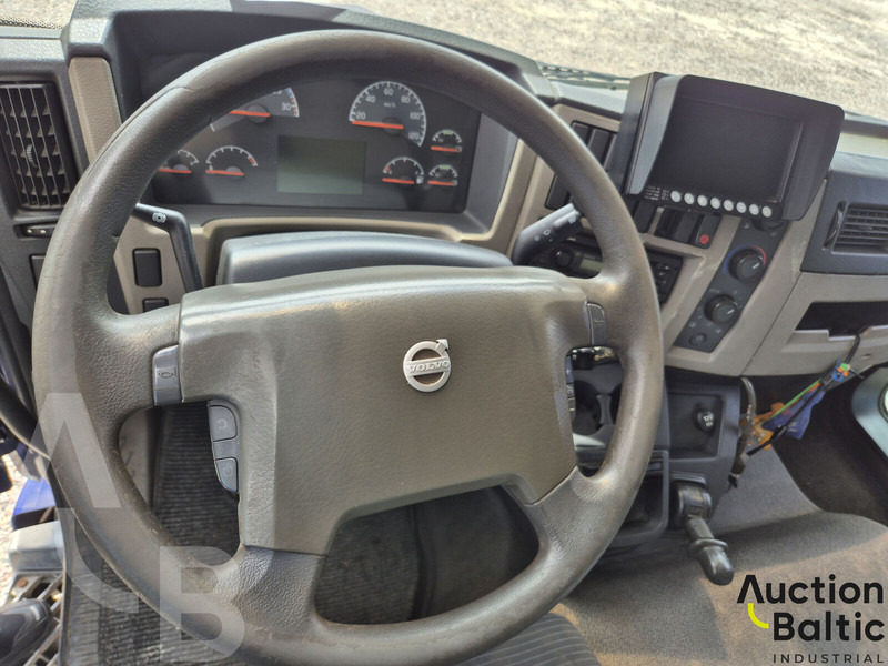 Volvo FL240 - Вантажівка з закритим кузовом: фото 5 Volvo FL240 - Вантажівка з закритим кузовом: фото 5