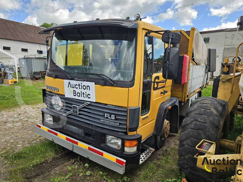 Volvo FL612 - Бортова вантажівка/ Платформа: фото 1 Volvo FL612 - Бортова вантажівка/ Платформа: фото 1