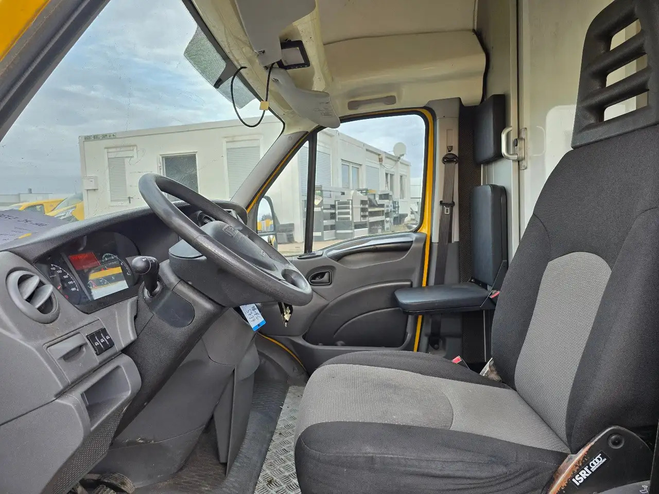 Фургон з закритим кузовом Iveco Daily/ Regalsystem/Luftfeder/KURZ/1. Hand: фото 8