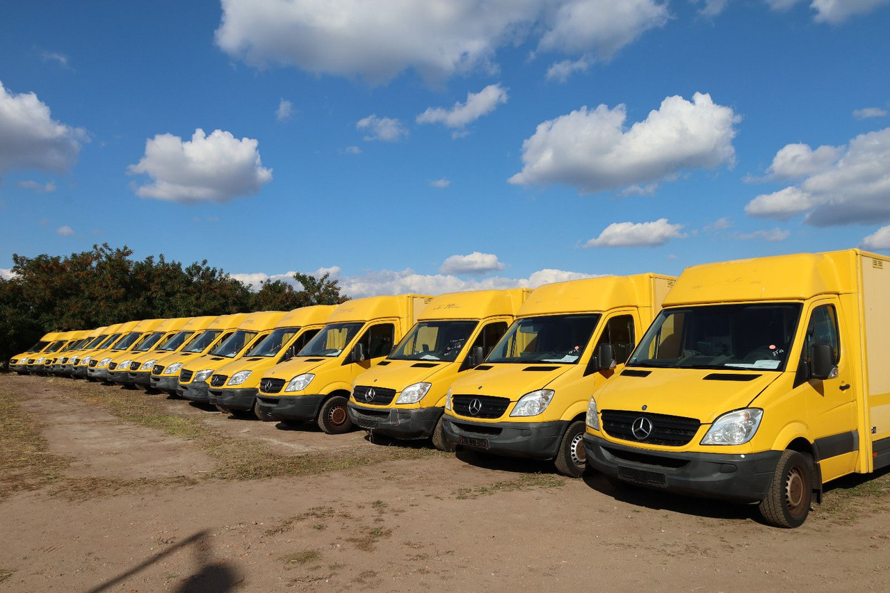 Mercedes-Benz Sprinter/Koffer/Regalsystem/ EU5/ 1. Hand - Фургон з закритим кузовом: фото 1 Mercedes-Benz Sprinter/Koffer/Regalsystem/ EU5/ 1. Hand - Фургон з закритим кузовом: фото 1