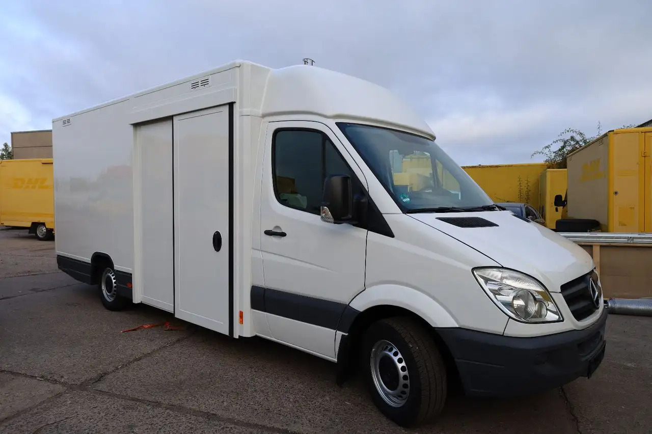 Mercedes-Benz Sprinter/Koffer/Regalsystem/ EU5/ 1. Hand - Фургон з закритим кузовом: фото 1 Mercedes-Benz Sprinter/Koffer/Regalsystem/ EU5/ 1. Hand - Фургон з закритим кузовом: фото 1