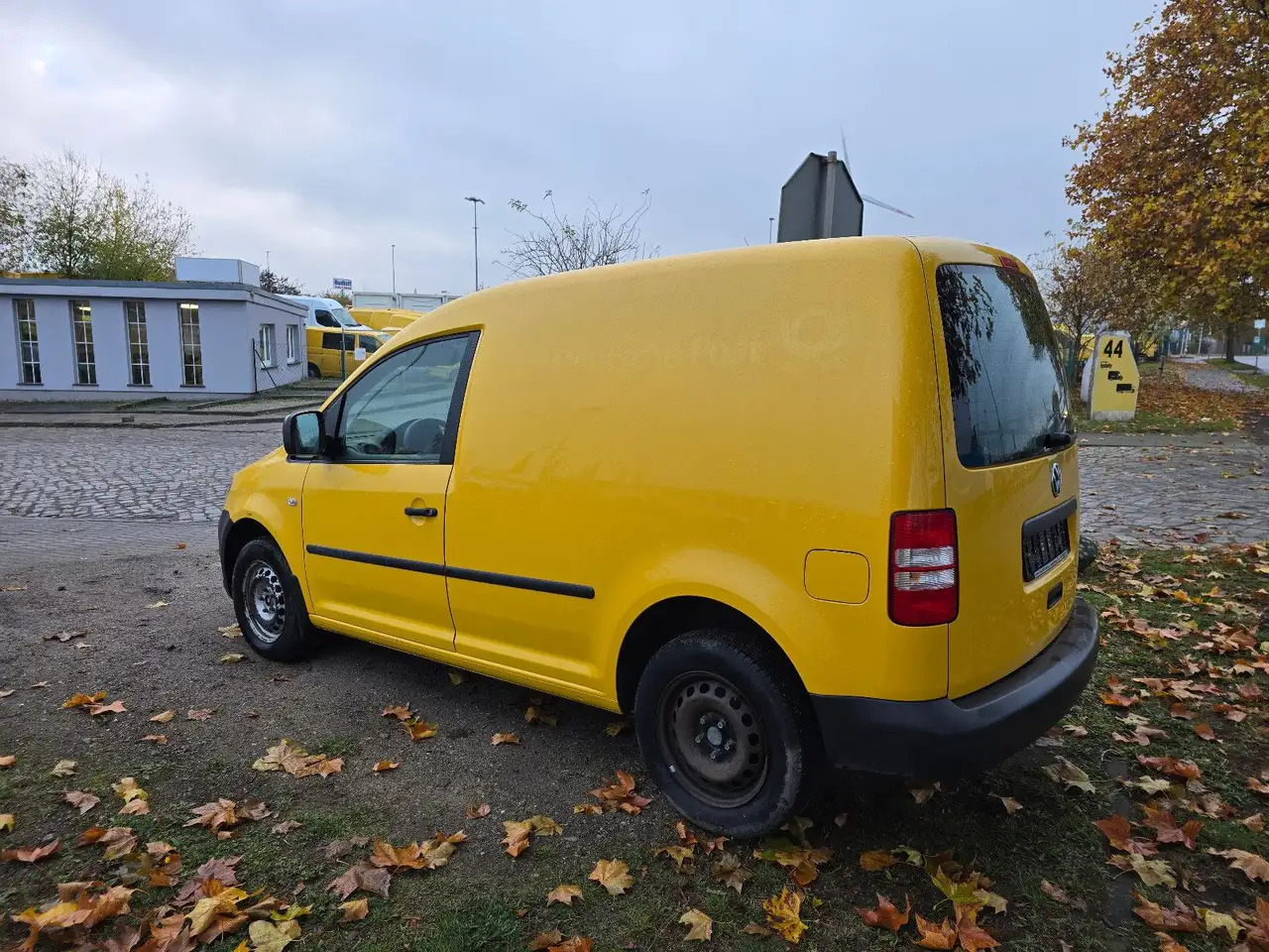 Volkswagen Caddy/62kW/Van/EU5/Scheckheft - Суцільнометалевий фургон: фото 3 Volkswagen Caddy/62kW/Van/EU5/Scheckheft - Суцільнометалевий фургон: фото 3
