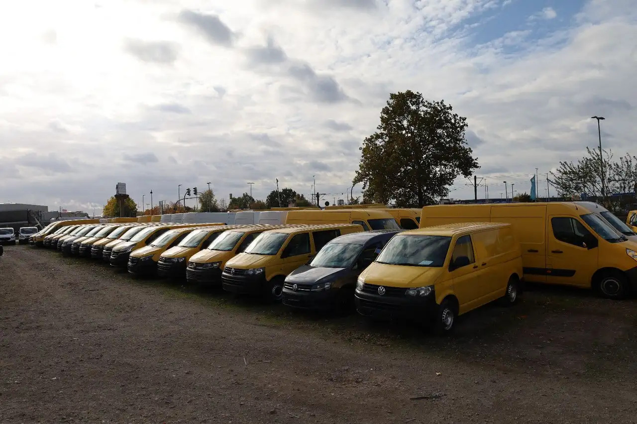 Volkswagen T5 Transporter/ 2.0 TDI/EU5/1.Hand - Суцільнометалевий фургон: фото 1 Volkswagen T5 Transporter/ 2.0 TDI/EU5/1.Hand - Суцільнометалевий фургон: фото 1