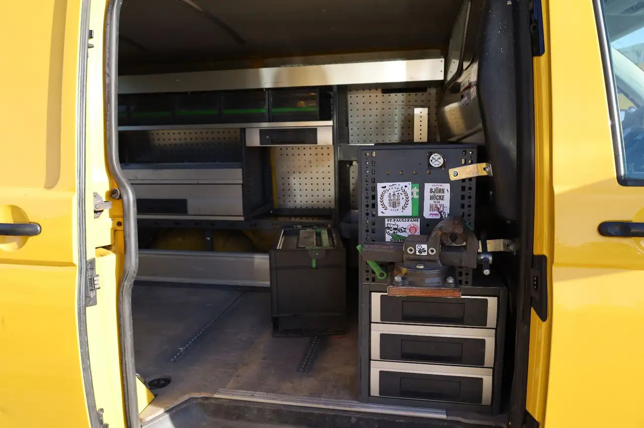 Суцільнометалевий фургон Volkswagen T5 Transporter/ 2.0 TDI/EU5/Werkstatt: фото 10 Суцільнометалевий фургон Volkswagen T5 Transporter/ 2.0 TDI/EU5/Werkstatt: фото 10