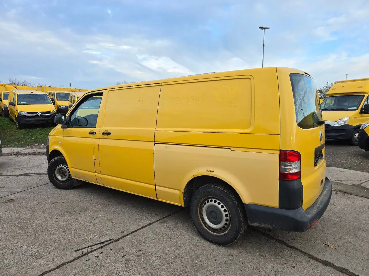 Volkswagen T5 lang Transporter Kasten-Kombi 2.0 TDI/EU5 - Суцільнометалевий фургон: фото 4 Volkswagen T5 lang Transporter Kasten-Kombi 2.0 TDI/EU5 - Суцільнометалевий фургон: фото 4
