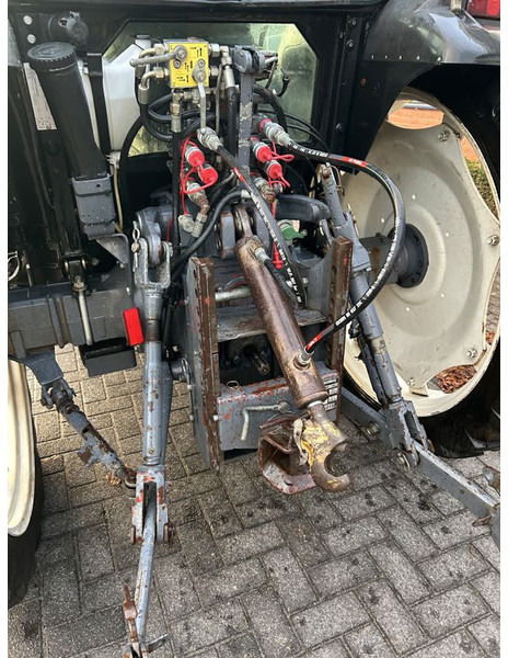 New Holland TN75S - Трактор: фото 5 New Holland TN75S - Трактор: фото 5