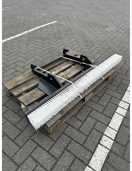 Tobroco Veegborstel 150 cm Giant aanspan - Щітка дорожня в категорії Будівельна техніка: фото 4 Tobroco Veegborstel 150 cm Giant aanspan - Щітка дорожня в категорії Будівельна техніка: фото 4
