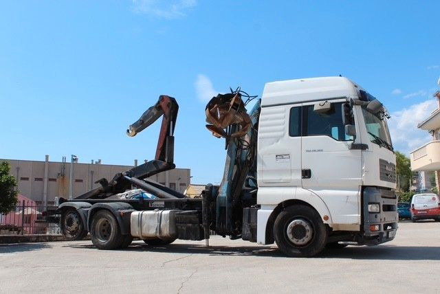 MAN TGA 26.360 FG 6x2 LL GERGEN Abroll + Penz Kran - Гаковий мультиліфт вантажівка, Вантажівка з маніпулятором: фото 3 MAN TGA 26.360 FG 6x2 LL GERGEN Abroll + Penz Kran - Гаковий мультиліфт вантажівка, Вантажівка з маніпулятором: фото 3