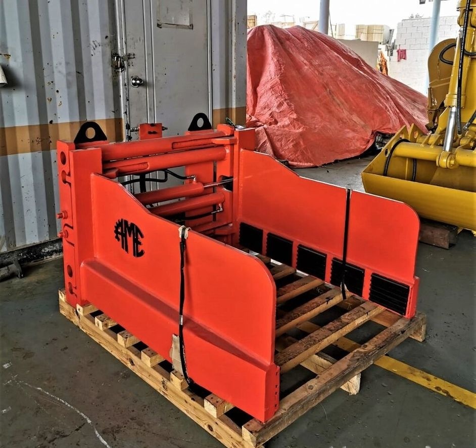 AME Bale Clamp - Захват в категорії Вилкові навантажувачі: фото 1 AME Bale Clamp - Захват в категорії Вилкові навантажувачі: фото 1