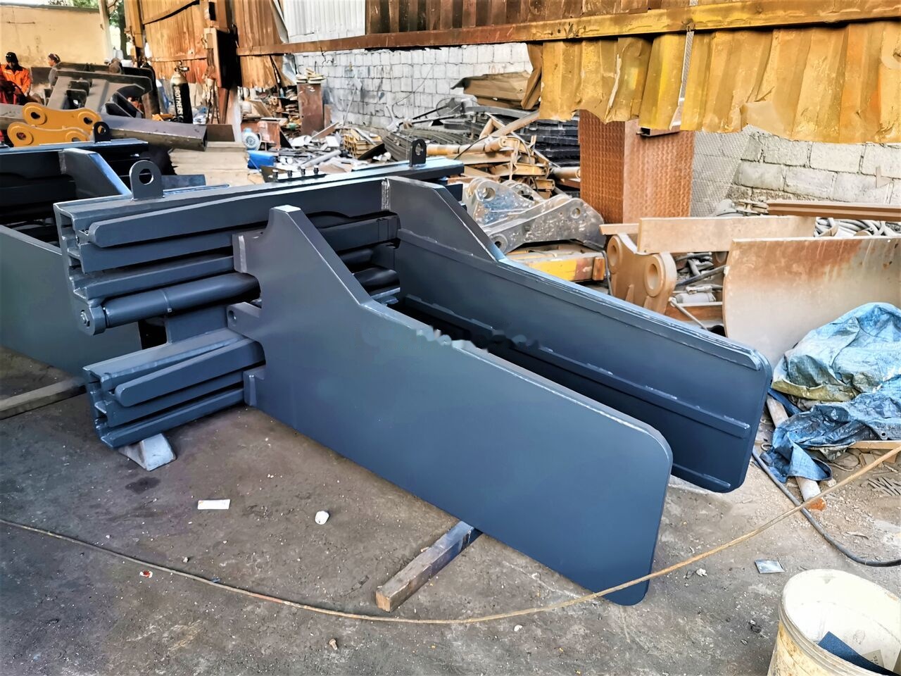 AME Bale Clamp - Захват в категорії Вилкові навантажувачі: фото 3 AME Bale Clamp - Захват в категорії Вилкові навантажувачі: фото 3