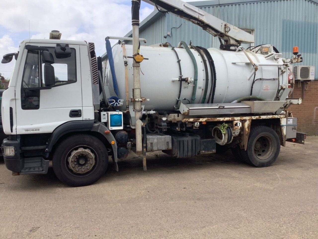 IVECO 180e25 euro5 - Асенізатори: фото 3 IVECO 180e25 euro5 - Асенізатори: фото 3