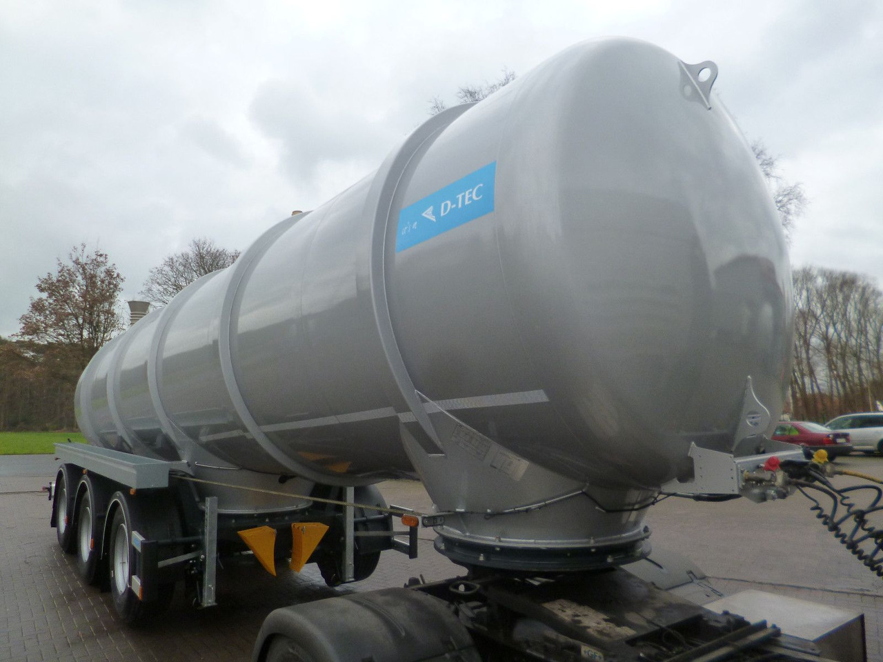 D-TEC TANKTRAILER FV2011-20-R295 D-TEC Gülletanker FV2011 Zwangslenkung - Напівпричіп цистерна: фото 2 D-TEC TANKTRAILER FV2011-20-R295 D-TEC Gülletanker FV2011 Zwangslenkung - Напівпричіп цистерна: фото 2
