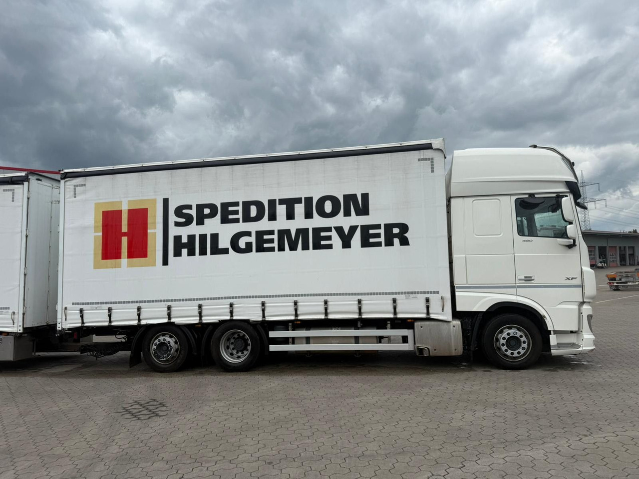 DAF XF 480 FAN LowDeck 6x2 Jumbo Inklusive Anhänger - Тентована вантажівка: фото 3 DAF XF 480 FAN LowDeck 6x2 Jumbo Inklusive Anhänger - Тентована вантажівка: фото 3