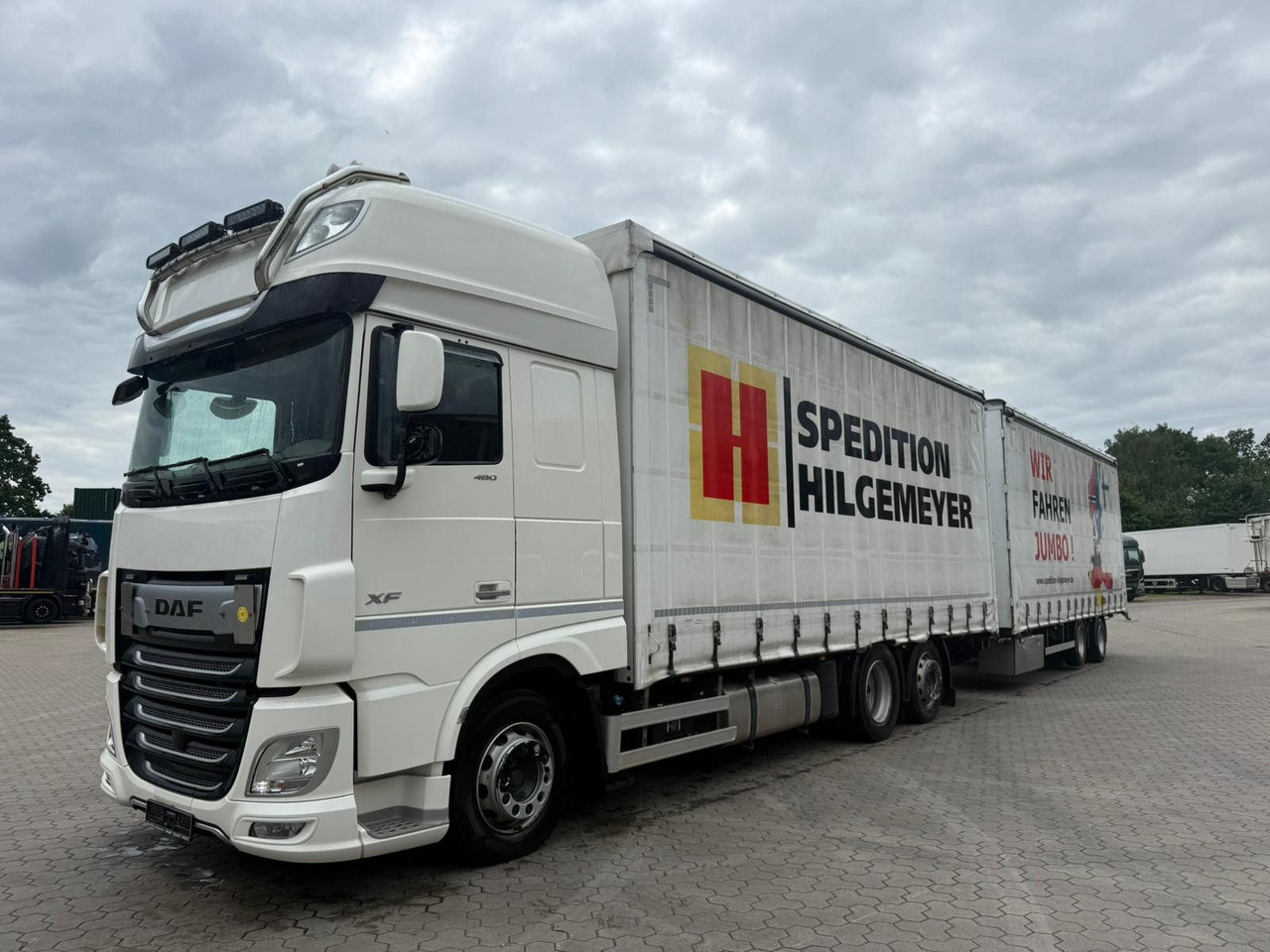 DAF XF 480 FAN LowDeck 6x2 Jumbo Inklusive Anhänger - Тентована вантажівка: фото 2 DAF XF 480 FAN LowDeck 6x2 Jumbo Inklusive Anhänger - Тентована вантажівка: фото 2