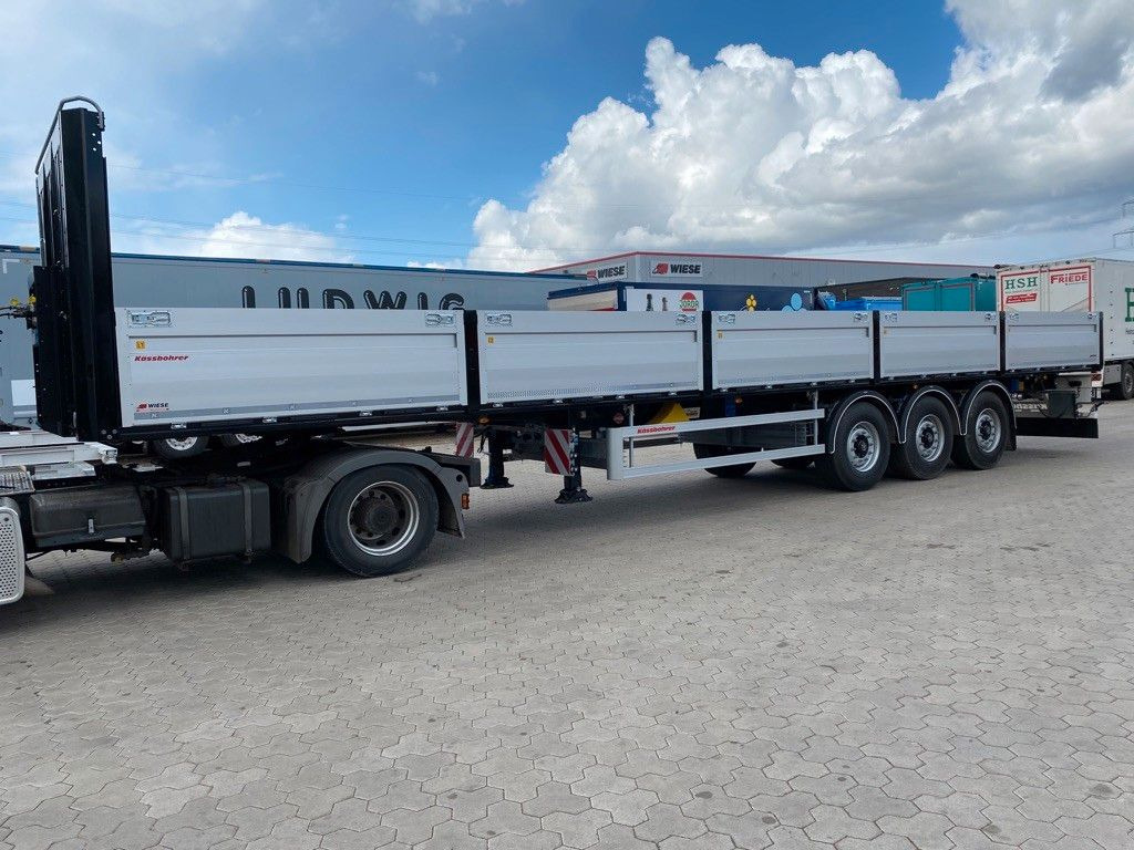 Kässbohrer Bordwandauflieger Twistlocks - Бортовий напівпричіп/ Платформа: фото 1 Kässbohrer Bordwandauflieger Twistlocks - Бортовий напівпричіп/ Платформа: фото 1