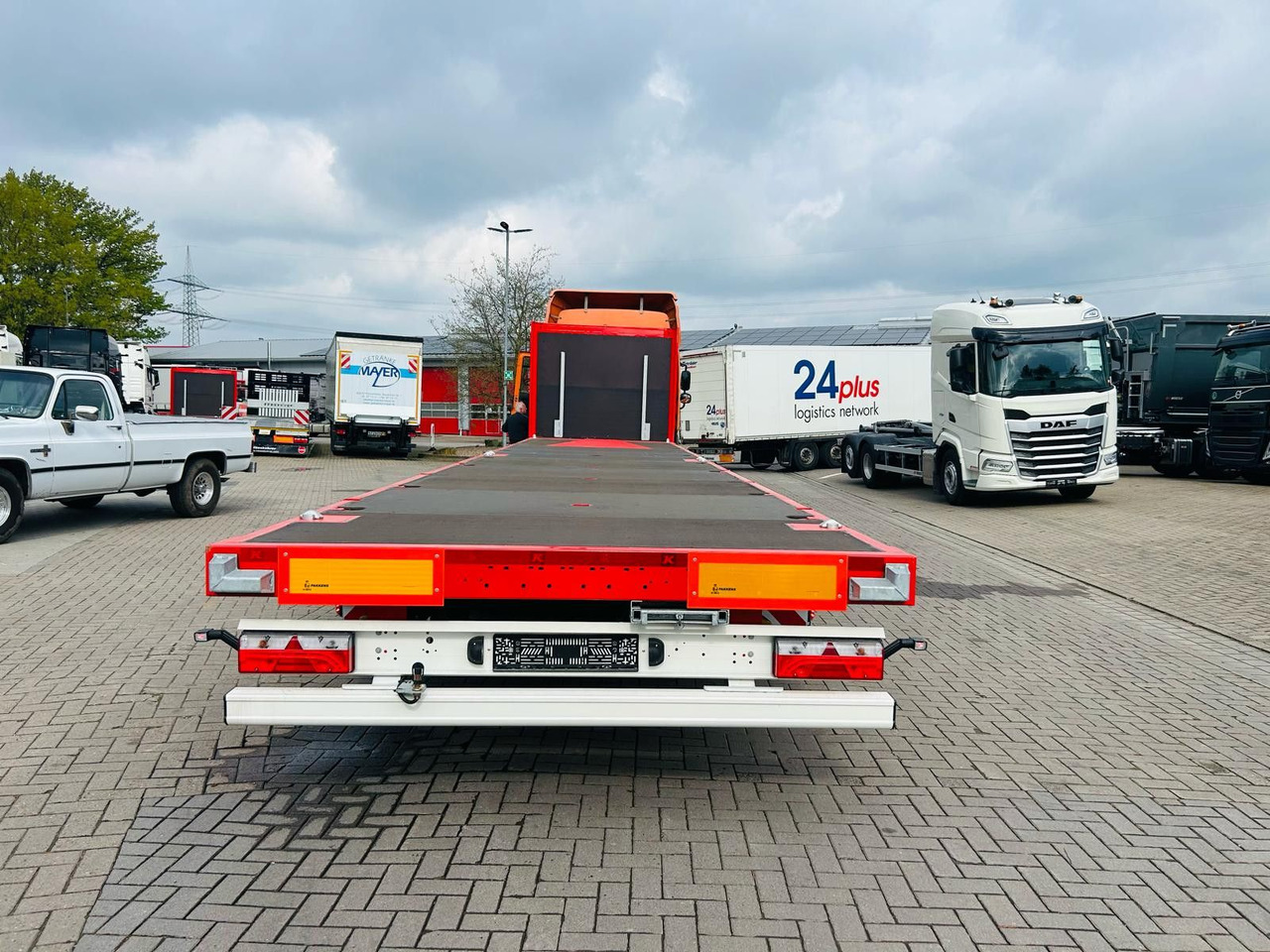 Kässbohrer K.SFS M Mega Plattform Auflieger Sofort Verfügba - Бортовий напівпричіп/ Платформа: фото 5 Kässbohrer K.SFS M Mega Plattform Auflieger Sofort Verfügba - Бортовий напівпричіп/ Платформа: фото 5