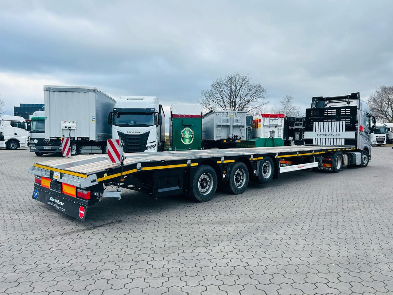 Kässbohrer SPS Mega Schwerlast Plattform Lenkachse - Бортовий напівпричіп/ Платформа: фото 2 Kässbohrer SPS Mega Schwerlast Plattform Lenkachse - Бортовий напівпричіп/ Платформа: фото 2