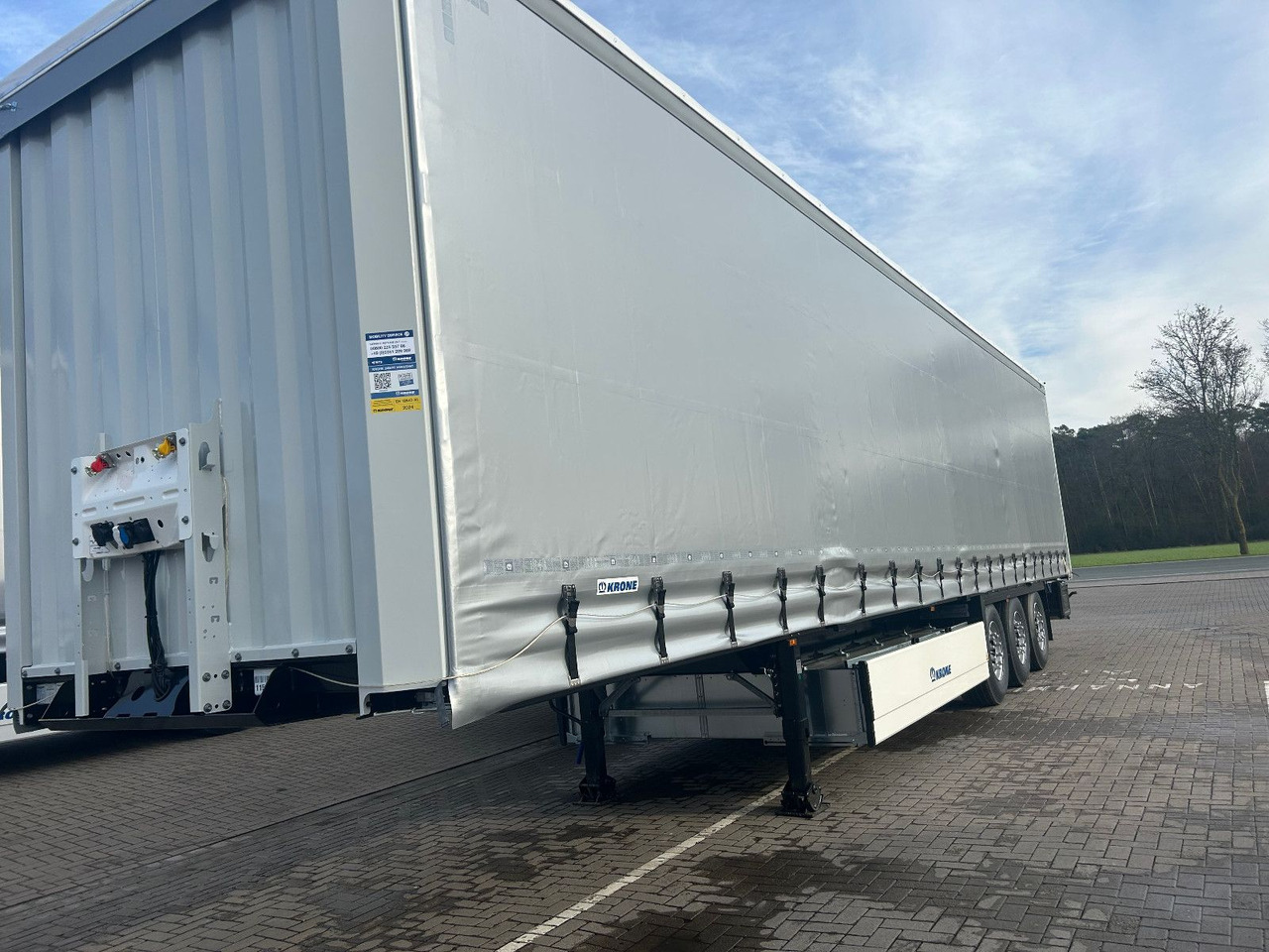 Krone SDP 27 - 5 Stück sofort verfügbar! - Тентований напівпричіп: фото 3 Krone SDP 27 - 5 Stück sofort verfügbar! - Тентований напівпричіп: фото 3