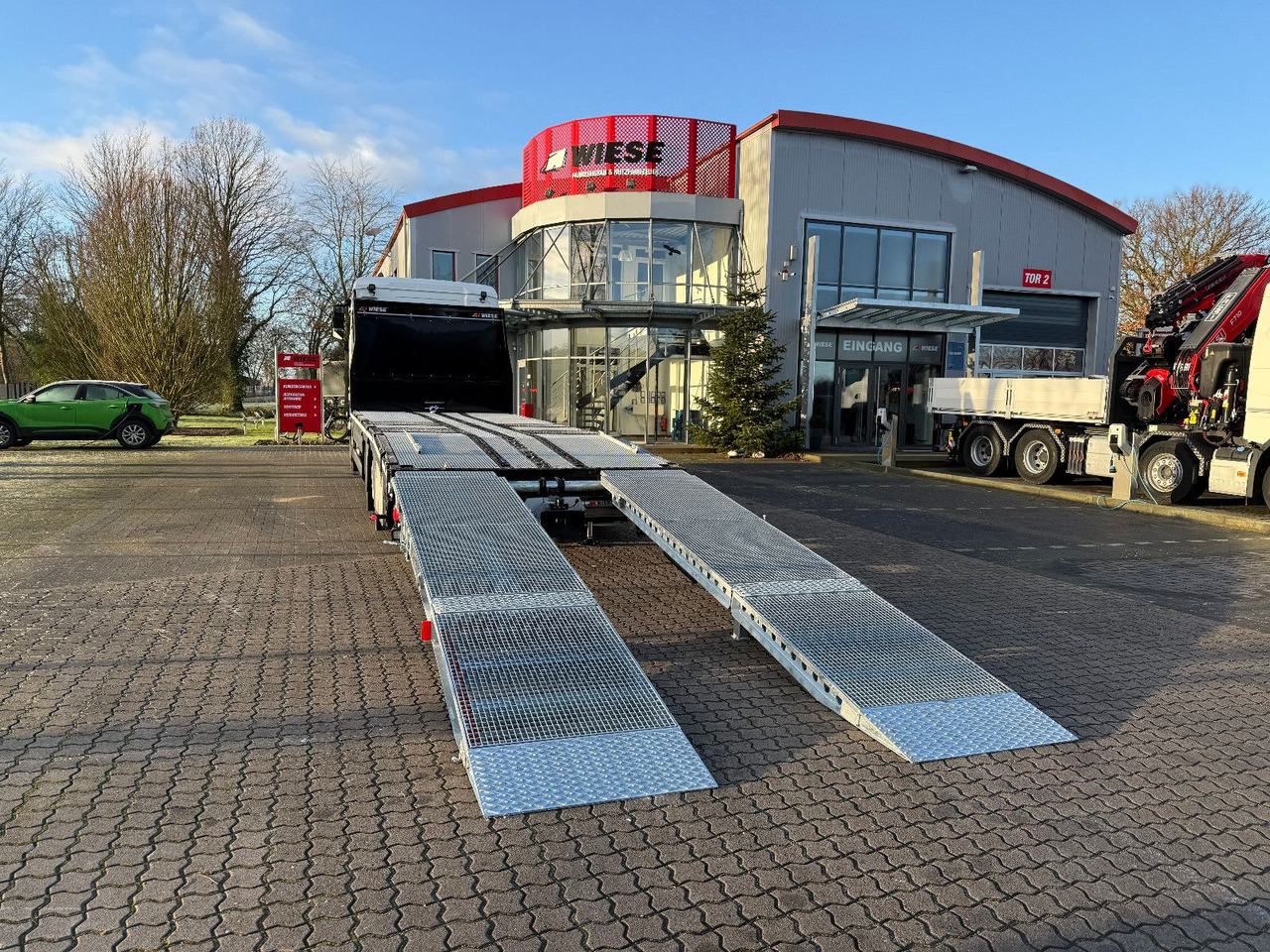 MAN Baumaschinen- Arbeitsbühnentransporter Rampen - Бортова вантажівка/ Платформа: фото 4 MAN Baumaschinen- Arbeitsbühnentransporter Rampen - Бортова вантажівка/ Платформа: фото 4