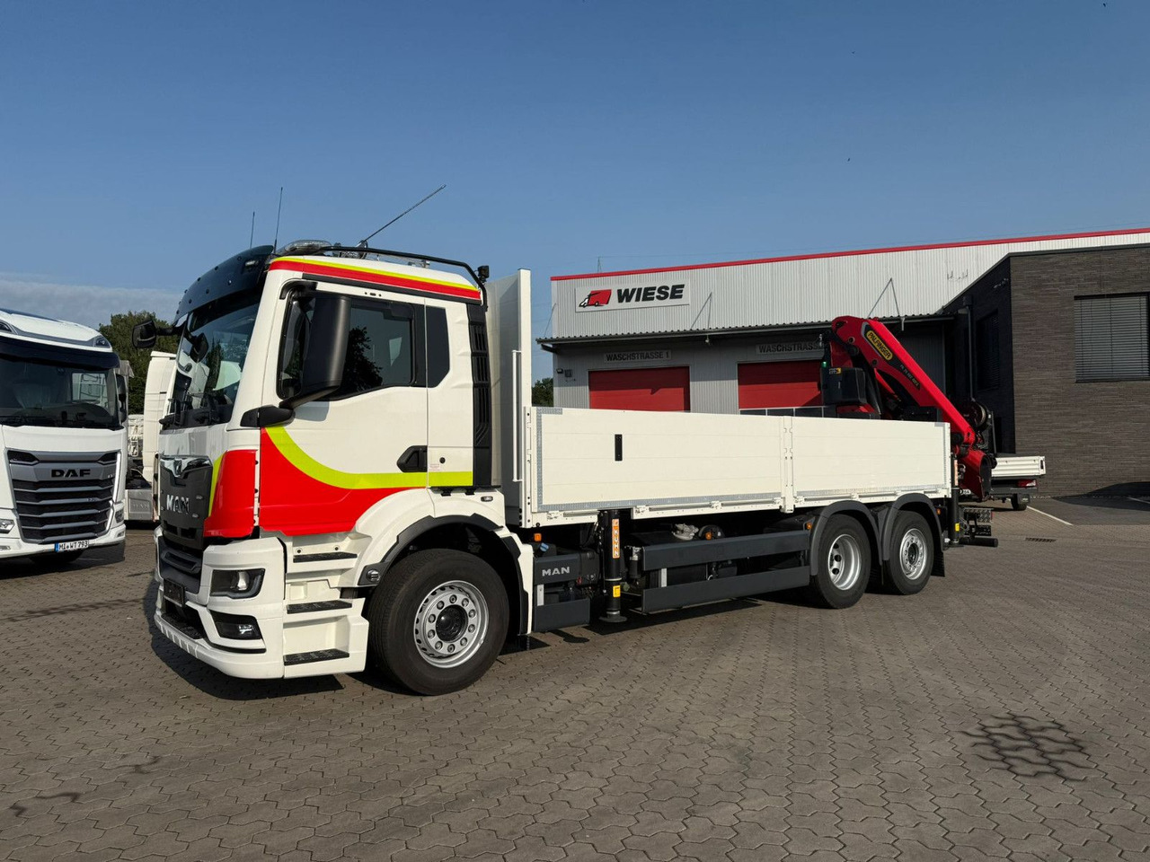 MAN TGS 26.430 Kran Palfinger PK 35.502 H, 5600 km - Бортова вантажівка/ Платформа, Вантажівка з маніпулятором: фото 1 MAN TGS 26.430 Kran Palfinger PK 35.502 H, 5600 km - Бортова вантажівка/ Платформа, Вантажівка з маніпулятором: фото 1