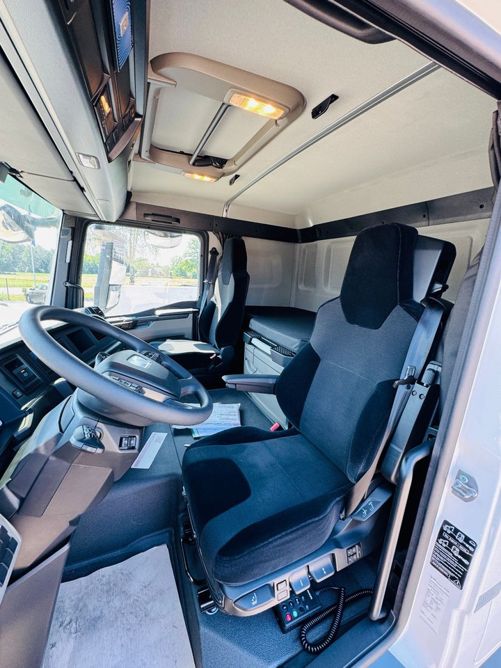 MAN TGS 32.510 mit F710 Frontkran sofort - Бортова вантажівка/ Платформа, Вантажівка з маніпулятором: фото 5 MAN TGS 32.510 mit F710 Frontkran sofort - Бортова вантажівка/ Платформа, Вантажівка з маніпулятором: фото 5