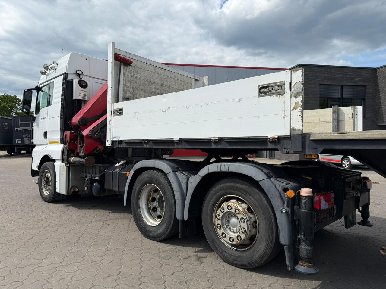 MAN TGX 26.440 6x2 mit HMF 3000-5 Kran - Вантажівка з маніпулятором: фото 5 MAN TGX 26.440 6x2 mit HMF 3000-5 Kran - Вантажівка з маніпулятором: фото 5