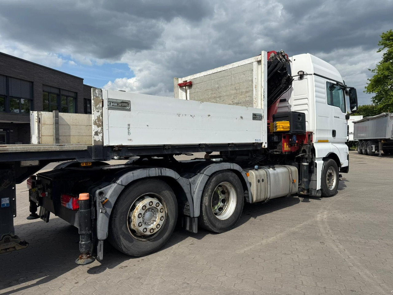 MAN TGX 26.440 6x2 mit HMF 3000-5 Kran TÜV NEU в лізинг MAN TGX 26.440 6x2 mit HMF 3000-5 Kran TÜV NEU: фото 10