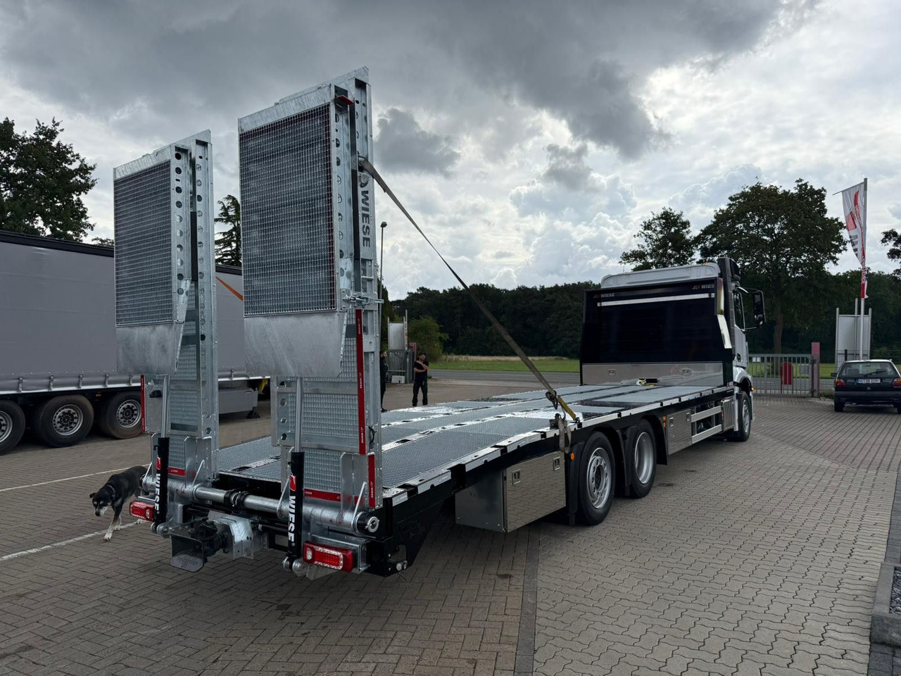 Mercedes-Benz Actros mit Rampen, Maschinentransporter - Автовоз вантажівка: фото 4 Mercedes-Benz Actros mit Rampen, Maschinentransporter - Автовоз вантажівка: фото 4