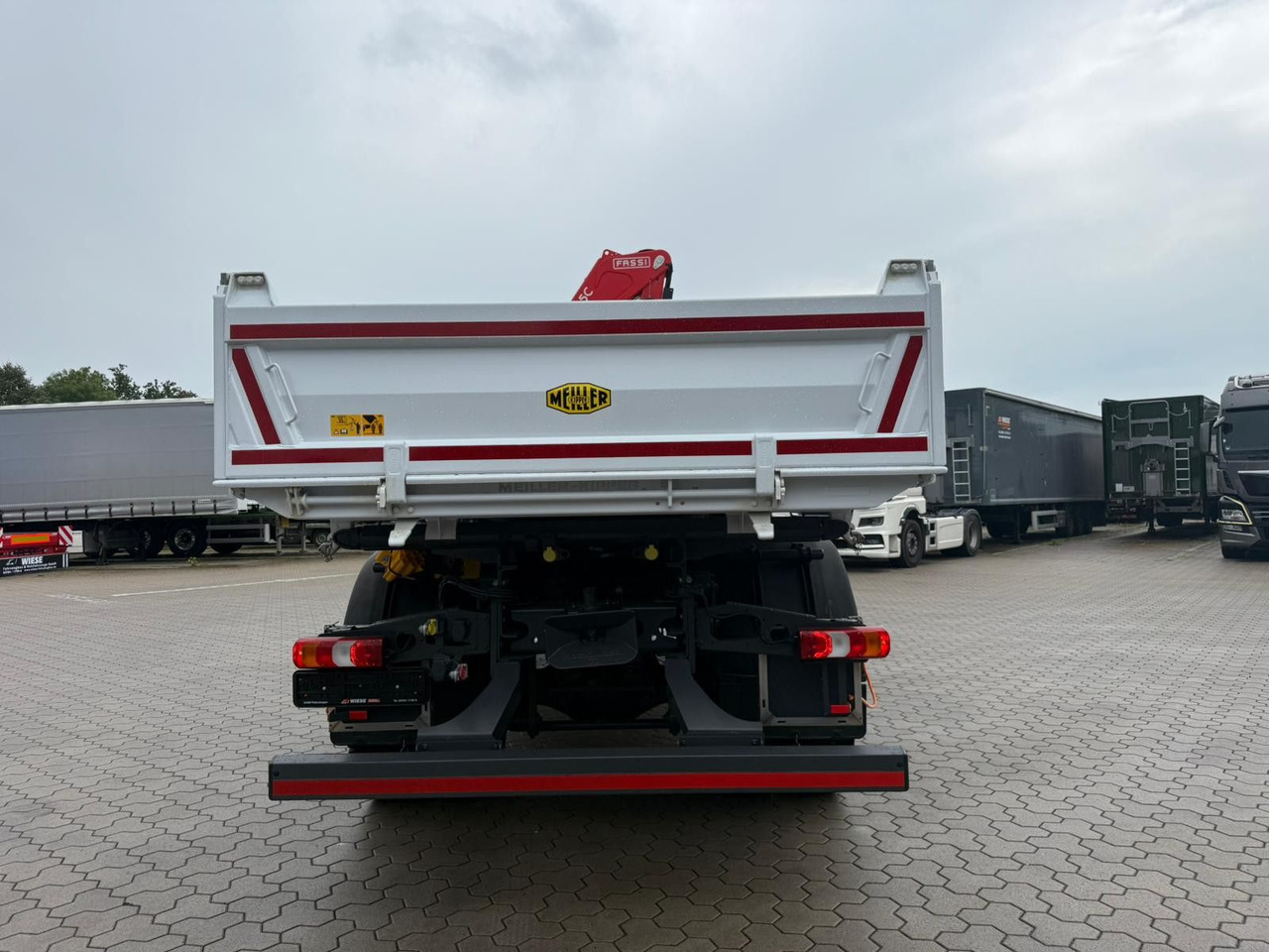 Mercedes-Benz Arocs 1835 4x4 Allrad Fassi F135 Kran Kipper - Самоскид вантажівка, Вантажівка з маніпулятором: фото 5 Mercedes-Benz Arocs 1835 4x4 Allrad Fassi F135 Kran Kipper - Самоскид вантажівка, Вантажівка з маніпулятором: фото 5