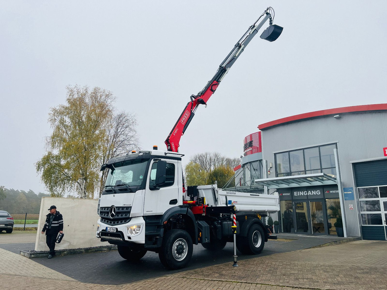 Mercedes-Benz Arocs 1835 4x4 Meiller Fassi F135 Kran Kipper - Самоскид вантажівка, Вантажівка з маніпулятором: фото 3 Mercedes-Benz Arocs 1835 4x4 Meiller Fassi F135 Kran Kipper - Самоскид вантажівка, Вантажівка з маніпулятором: фото 3
