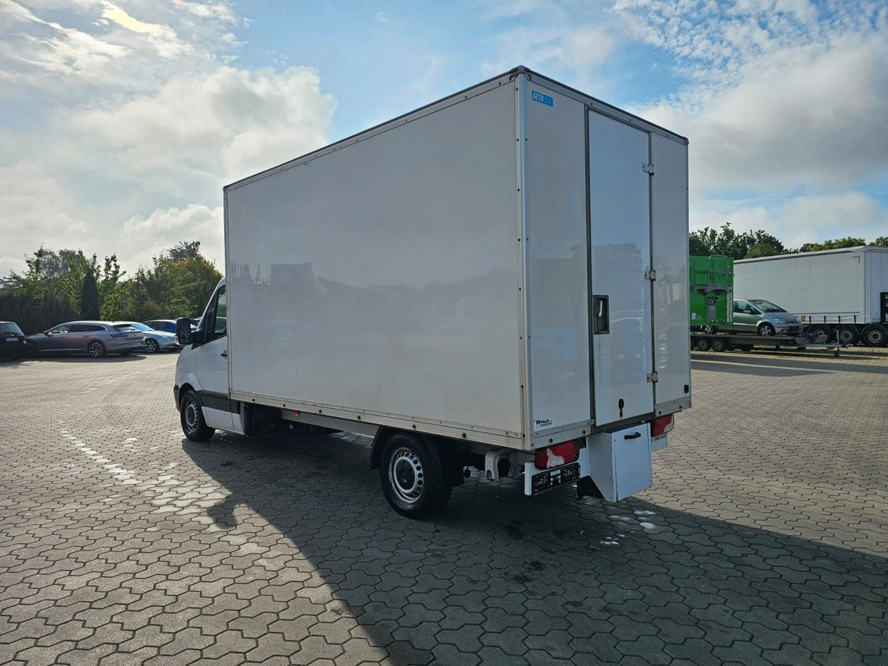 Mercedes-Benz Sprinter mit Kofferaufbau - Фургон з закритим кузовом: фото 3 Mercedes-Benz Sprinter mit Kofferaufbau - Фургон з закритим кузовом: фото 3