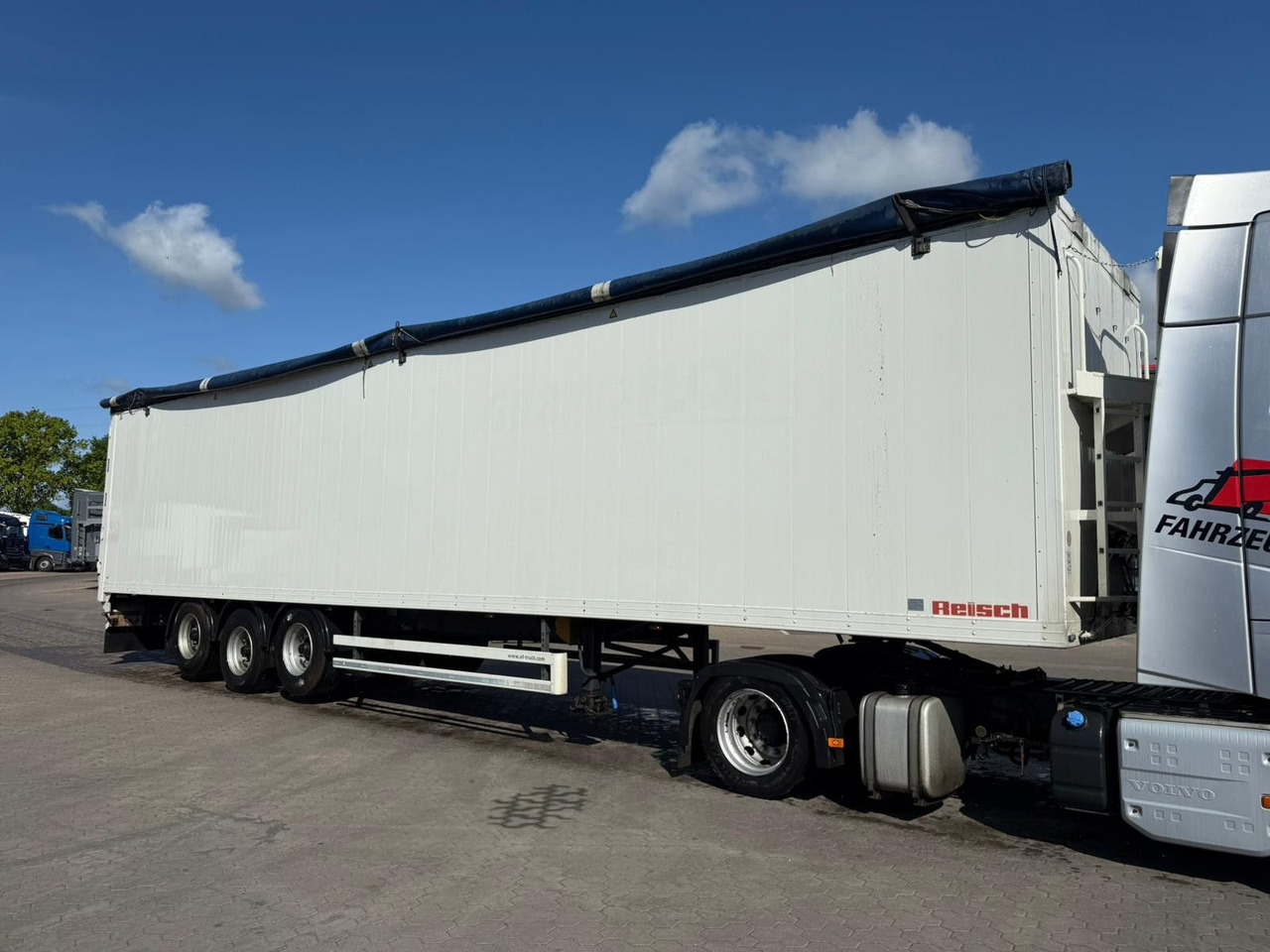 Reisch Schubboden 92m³ 1+3 Achse liftbar TÜV Neu - З рухомою підлогою напівпричіп: фото 1 Reisch Schubboden 92m³ 1+3 Achse liftbar TÜV Neu - З рухомою підлогою напівпричіп: фото 1