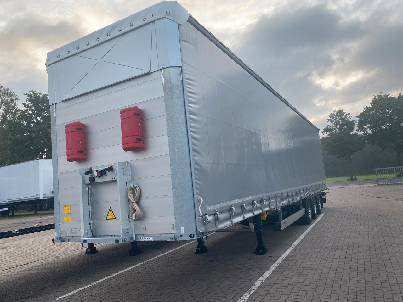 Schmitz Cargobull SCS 24/L - Bald Verfügbare - Тентований напівпричіп: фото 1 Schmitz Cargobull SCS 24/L - Bald Verfügbare - Тентований напівпричіп: фото 1