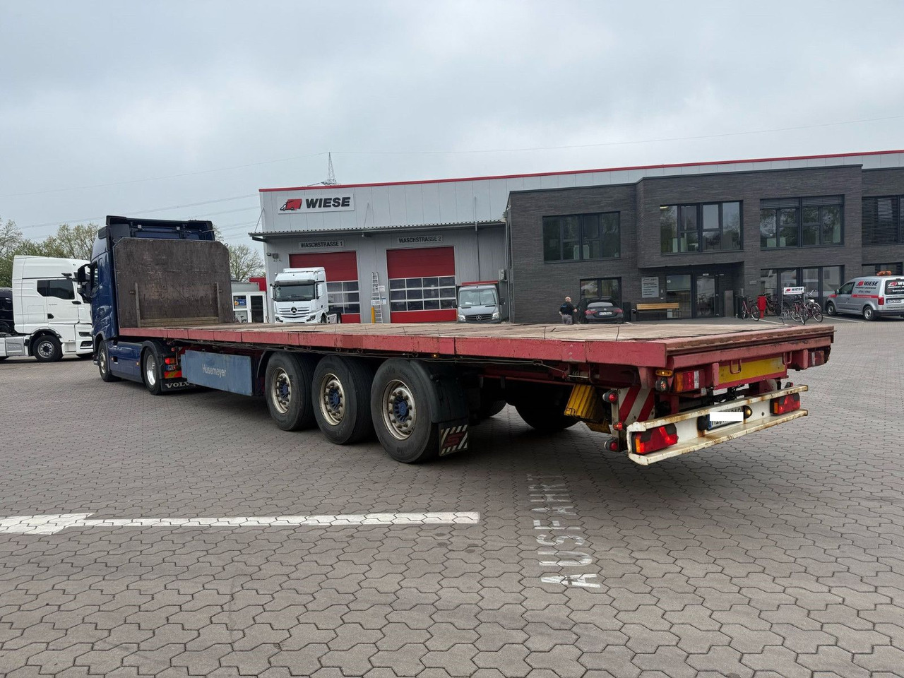 Schwarzmüller SPA 3/E Plattform Auflieger mit Schwerlastwinden - Бортовий напівпричіп/ Платформа: фото 2 Schwarzmüller SPA 3/E Plattform Auflieger mit Schwerlastwinden - Бортовий напівпричіп/ Платформа: фото 2