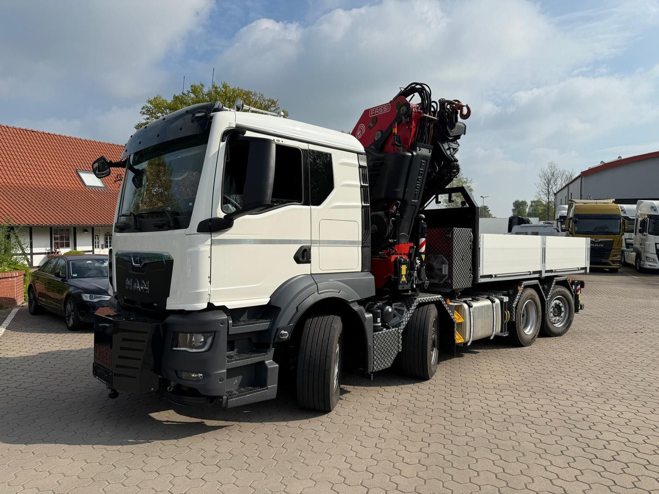 MAN 35.520 8x4 Fassi F800 RA2.28 OHNE ABSTÜTZÜBERWA. - Тягач: фото 3 MAN 35.520 8x4 Fassi F800 RA2.28 OHNE ABSTÜTZÜBERWA. - Тягач: фото 3