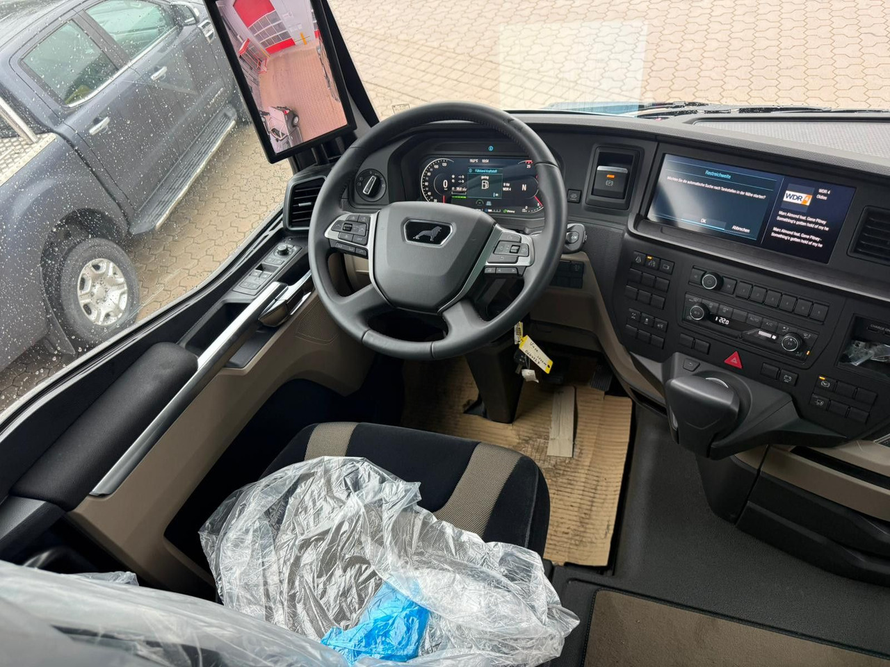 MAN TGX 18.480 GX 4x2 BLOptiView Sofort Verfügbar - Тягач: фото 4 MAN TGX 18.480 GX 4x2 BLOptiView Sofort Verfügbar - Тягач: фото 4