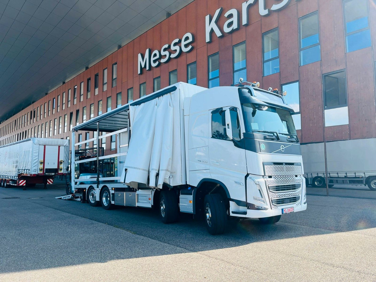 Volvo FH 500 Gabelstaplertransporter LBW Dhollandia 9t - Вантажівка: фото 3 Volvo FH 500 Gabelstaplertransporter LBW Dhollandia 9t - Вантажівка: фото 3