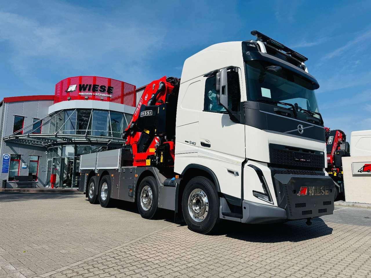 Volvo FH 540 mit Fassi F2150RAL Fly Jib + Winde - Вантажівка, Вантажівка з маніпулятором: фото 1 Volvo FH 540 mit Fassi F2150RAL Fly Jib + Winde - Вантажівка, Вантажівка з маніпулятором: фото 1