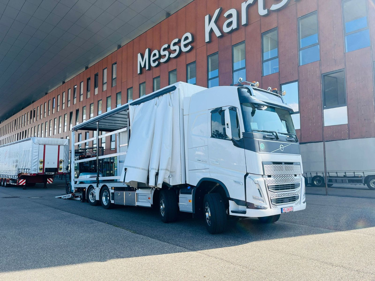 Volvo FH 500 8x2 Arbeitsbühnen Transporter LBW 9t - Евакуатор: фото 4 Volvo FH 500 8x2 Arbeitsbühnen Transporter LBW 9t - Евакуатор: фото 4