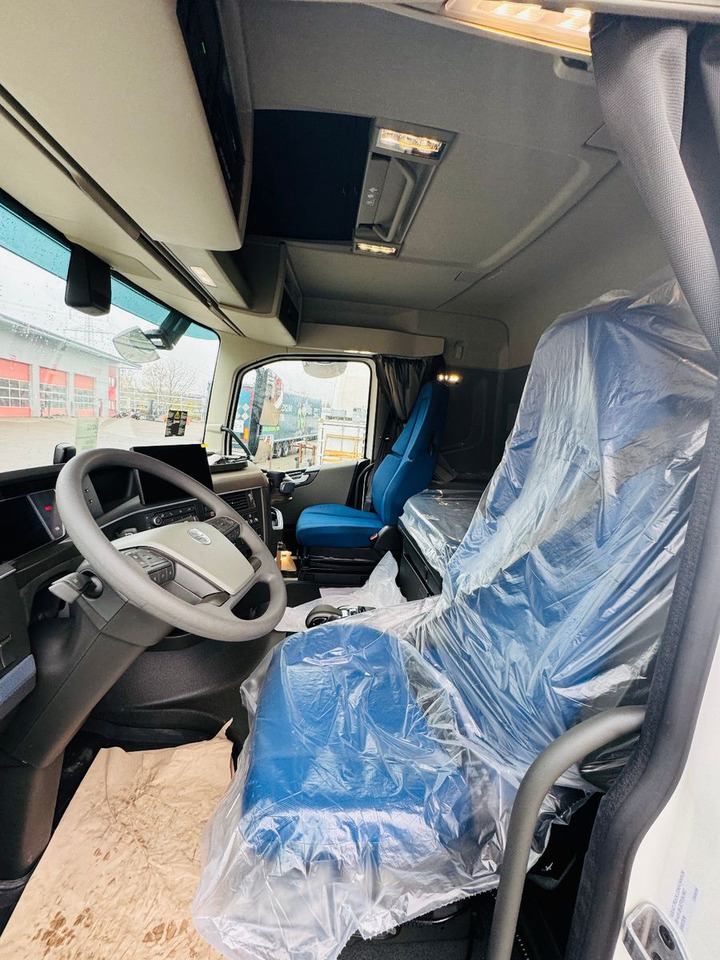 Volvo FH 500 8x4 Kran F710 RA2.27 Jib & Winde Sofort - Вантажівка з маніпулятором: фото 5 Volvo FH 500 8x4 Kran F710 RA2.27 Jib & Winde Sofort - Вантажівка з маніпулятором: фото 5