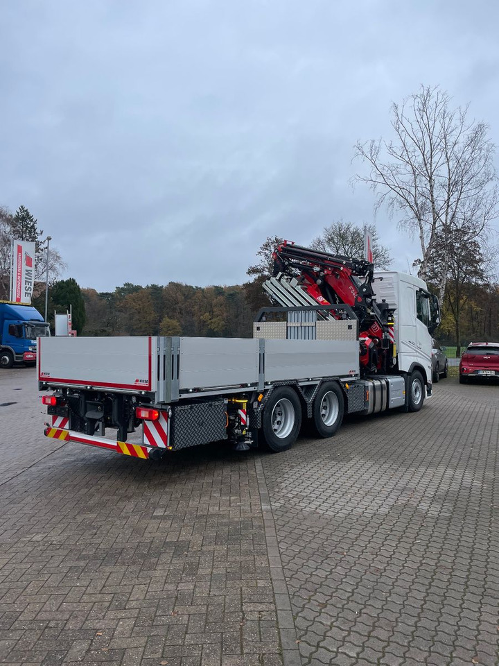 Volvo FH500 6x4 Fassi F545RA 2.27 mit Jib und Winde - Бортова вантажівка/ Платформа, Вантажівка з маніпулятором: фото 4 Volvo FH500 6x4 Fassi F545RA 2.27 mit Jib und Winde - Бортова вантажівка/ Платформа, Вантажівка з маніпулятором: фото 4