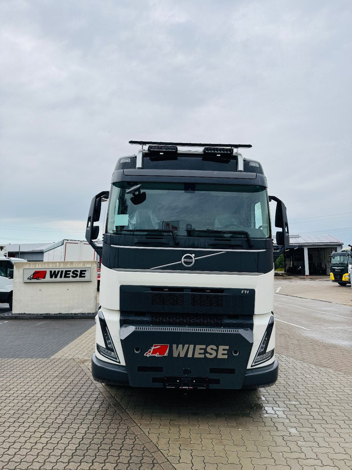 Volvo FH540 10x4 mit F1150 Ladekran, Sattelzugmaschine - Вантажівка з маніпулятором: фото 5 Volvo FH540 10x4 mit F1150 Ladekran, Sattelzugmaschine - Вантажівка з маніпулятором: фото 5