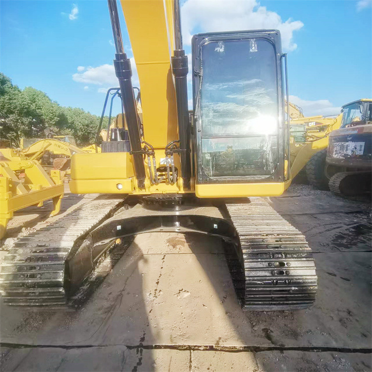 CATERPILLAR 320GC - Гусеничний екскаватор: фото 2 CATERPILLAR 320GC - Гусеничний екскаватор: фото 2