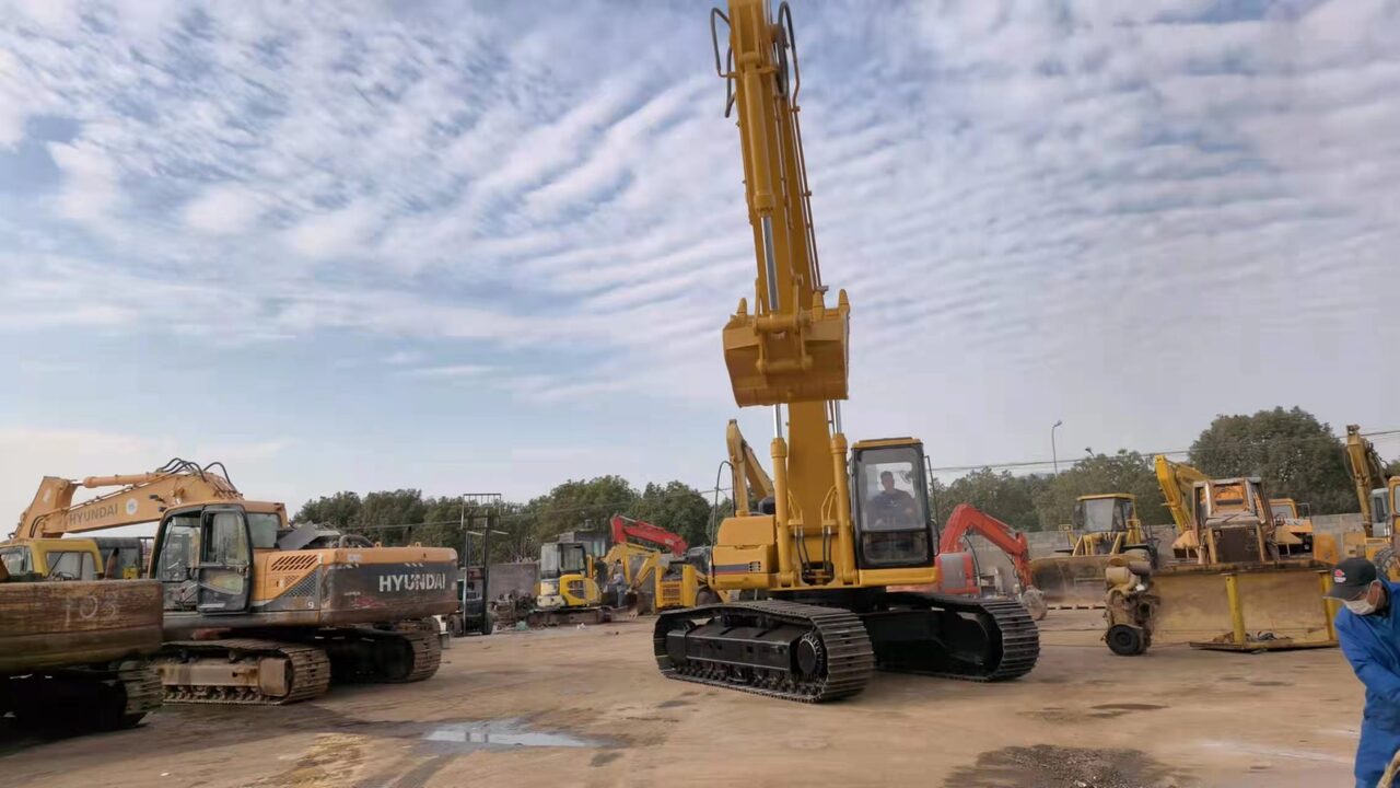 CATERPILLAR 330BL - Гусеничний екскаватор: фото 2 CATERPILLAR 330BL - Гусеничний екскаватор: фото 2