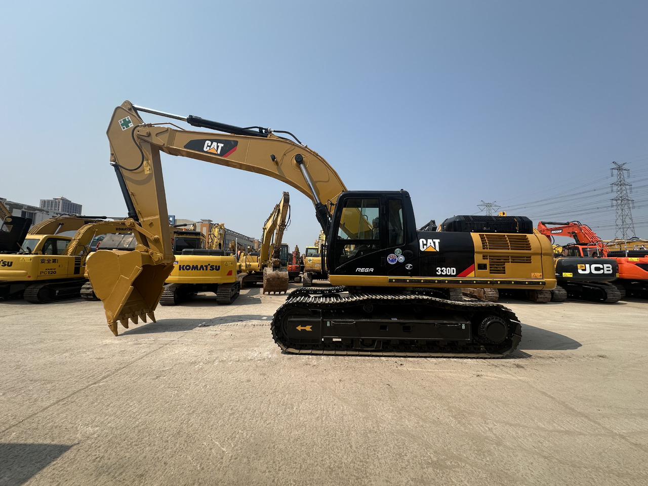 CATERPILLAR 330D - Гусеничний екскаватор: фото 2 CATERPILLAR 330D - Гусеничний екскаватор: фото 2