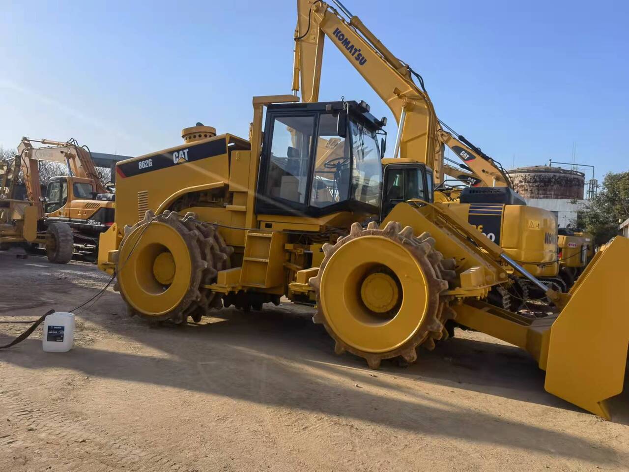 CATERPILLAR 862G - Гусеничний міні-навантажувач: фото 2 CATERPILLAR 862G - Гусеничний міні-навантажувач: фото 2