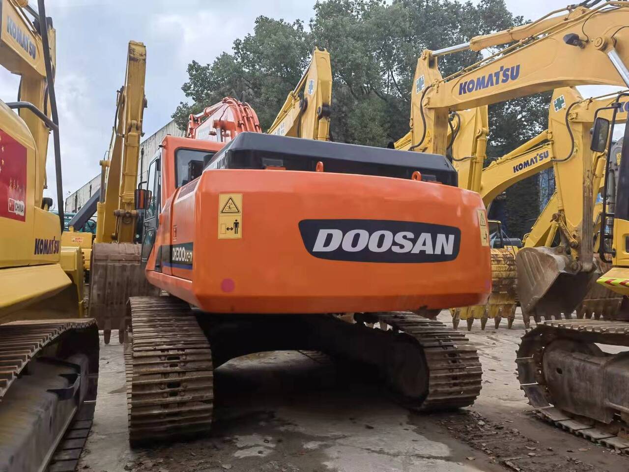 DOOSAN DH300 - Гусеничний екскаватор: фото 3 DOOSAN DH300 - Гусеничний екскаватор: фото 3