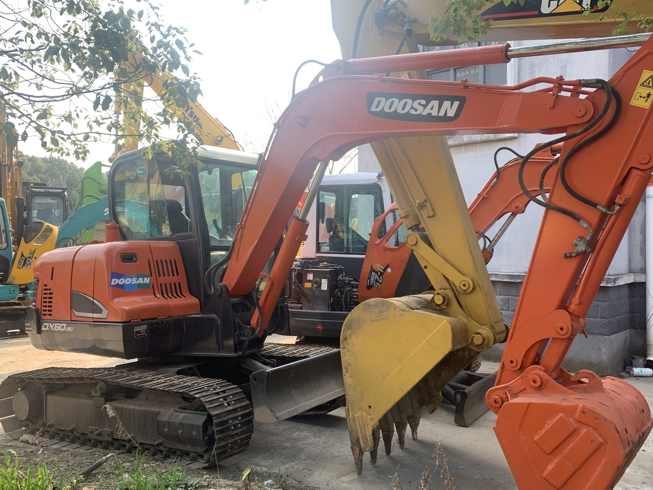 DOOSAN DX60-9 - Міні-екскаватор: фото 1 DOOSAN DX60-9 - Міні-екскаватор: фото 1
