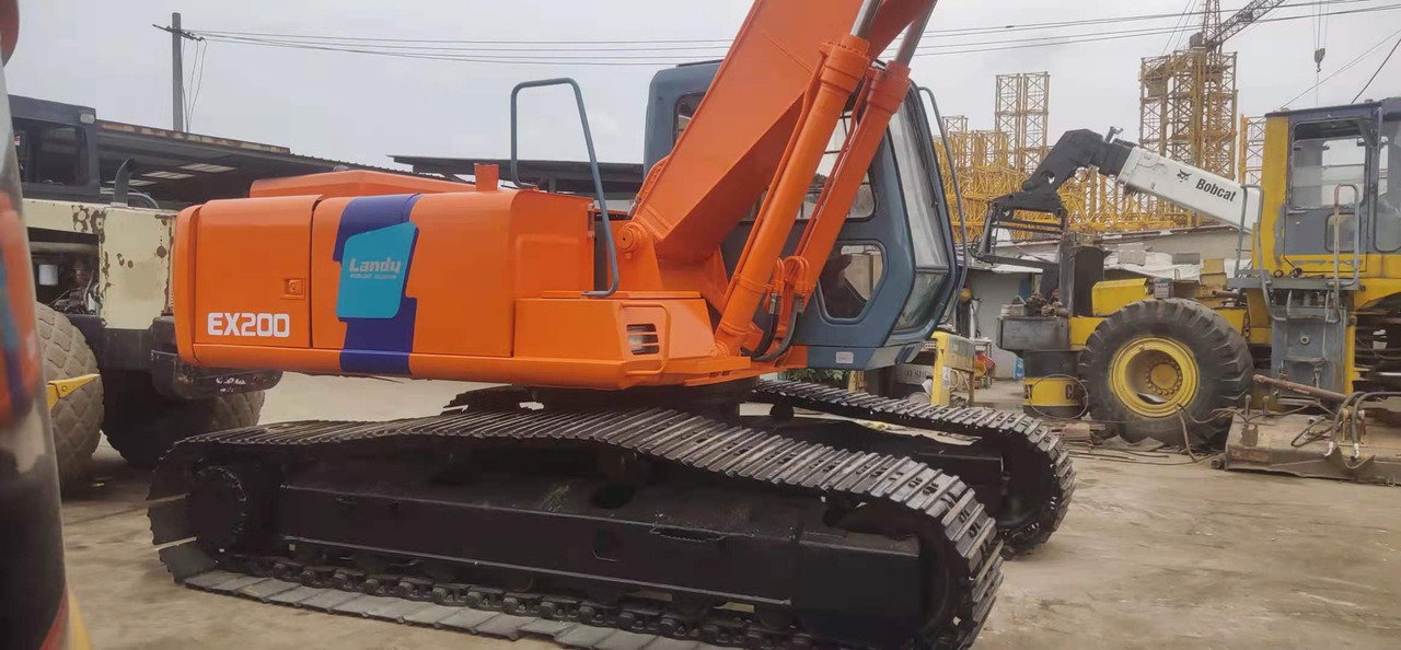 HITACHI EX200-2 - Гусеничний екскаватор: фото 4 HITACHI EX200-2 - Гусеничний екскаватор: фото 4