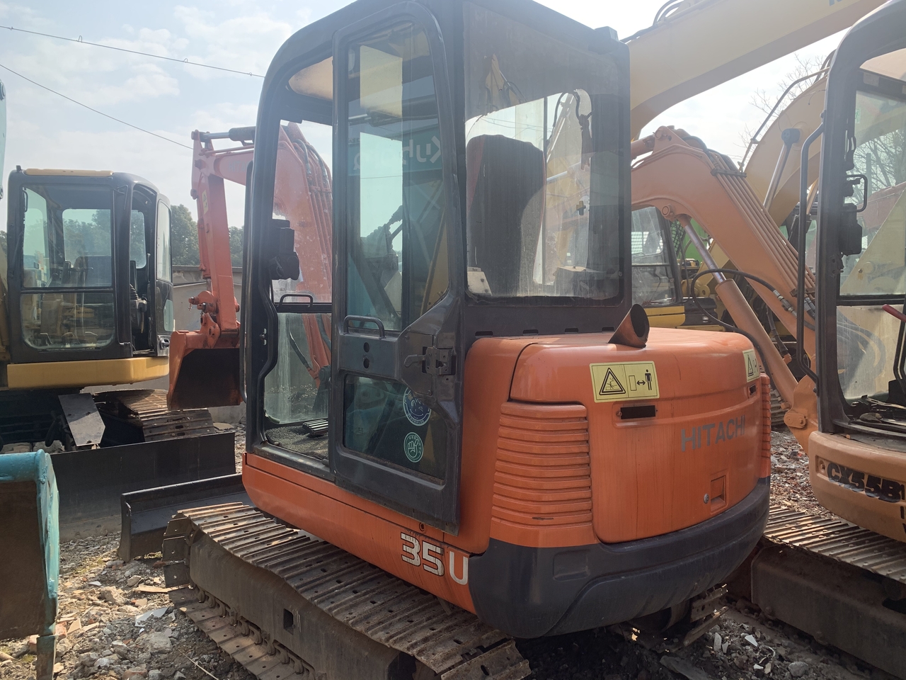 HITACHI ZX35U-mini excavator - Міні-екскаватор: фото 5 HITACHI ZX35U-mini excavator - Міні-екскаватор: фото 5